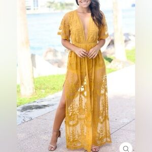 Yellow lace maxi romper 🌼